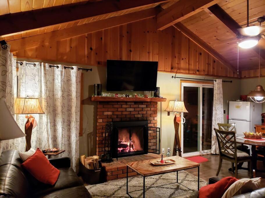 So Cozy Lazybeartime Private Hottub Big Bear Lake Exterior foto